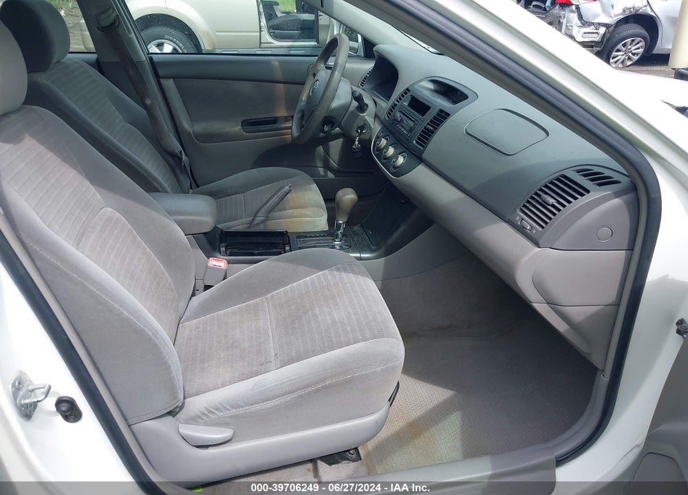 2005 TOYOTA CAMRY LE VIN: 4T1BE32K95U613286
