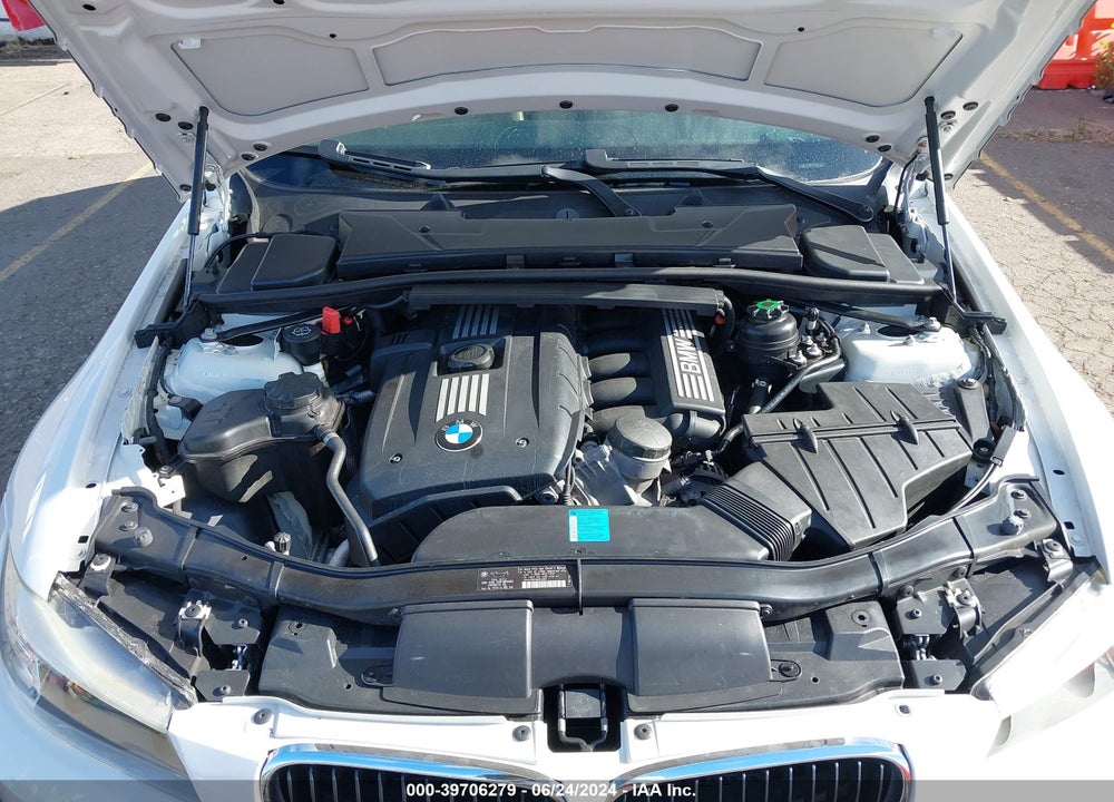 2009 BMW 328I VIN: WBAUT93579A190937