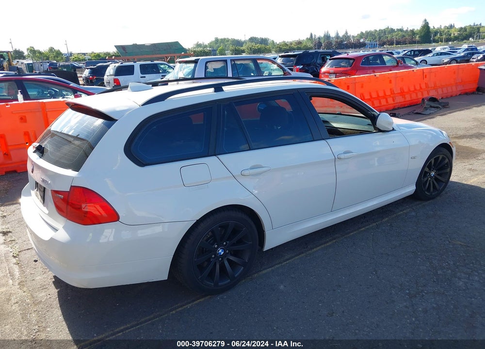 2009 BMW 328I VIN: WBAUT93579A190937