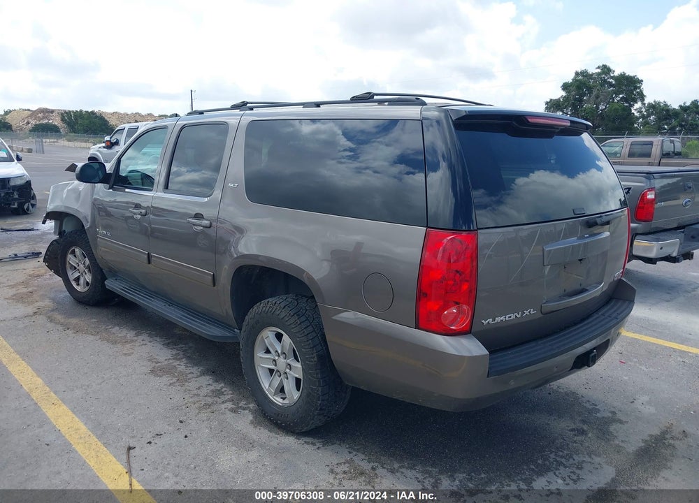 2014 GMC YUKON XL 1500 VIN: 1GKS2KE70ER102121