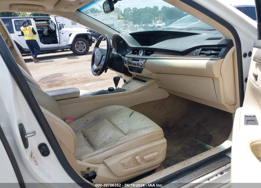 2014 LEXUS ES 350 VIN: JTHBK1GGXE2089503