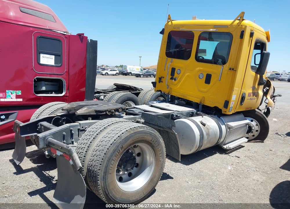 2013 FREIGHTLINER CASCADIA 125 VIN: 1FUBGDDV2DSBU4950
