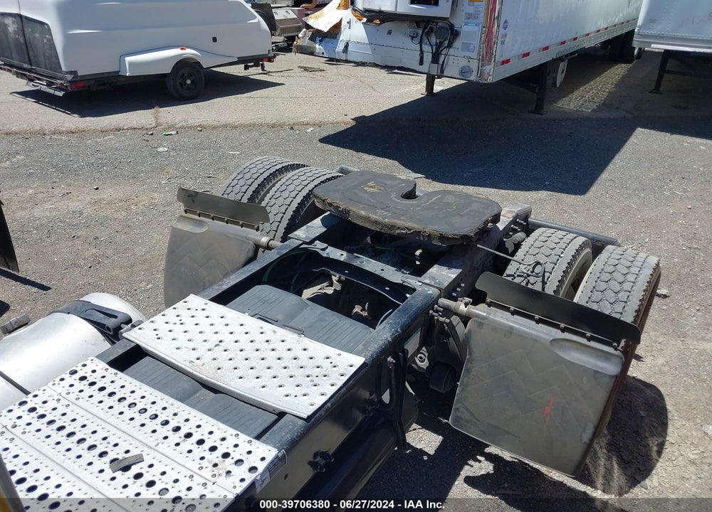 2013 FREIGHTLINER CASCADIA 125 VIN: 1FUBGDDV2DSBU4950