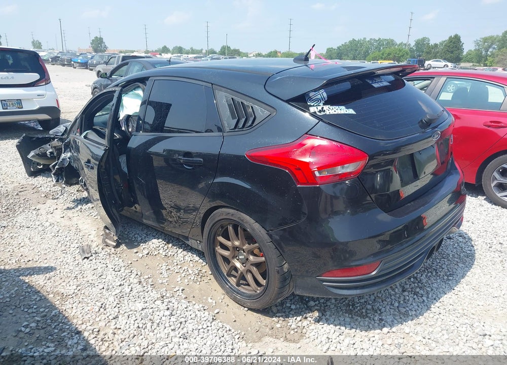 2015 FORD FOCUS ST VIN: 1FADP3L95FL321375