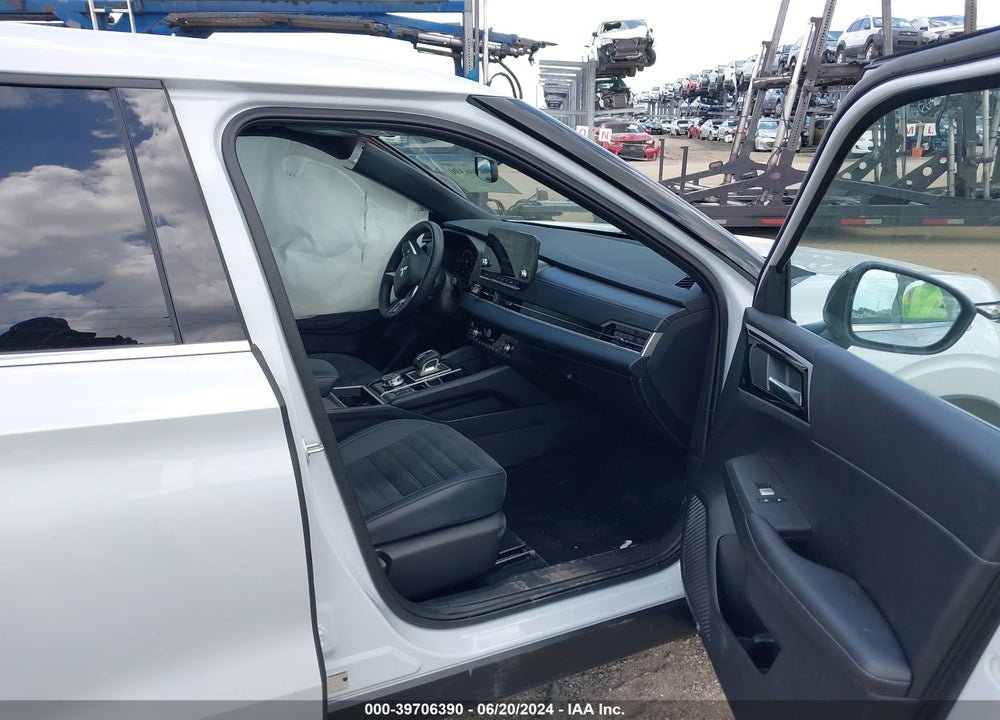 2024 MITSUBISHI OUTLANDER SE BLACK EDITION W/PANO ROOF VIN: JA4J3VA87RZ050605