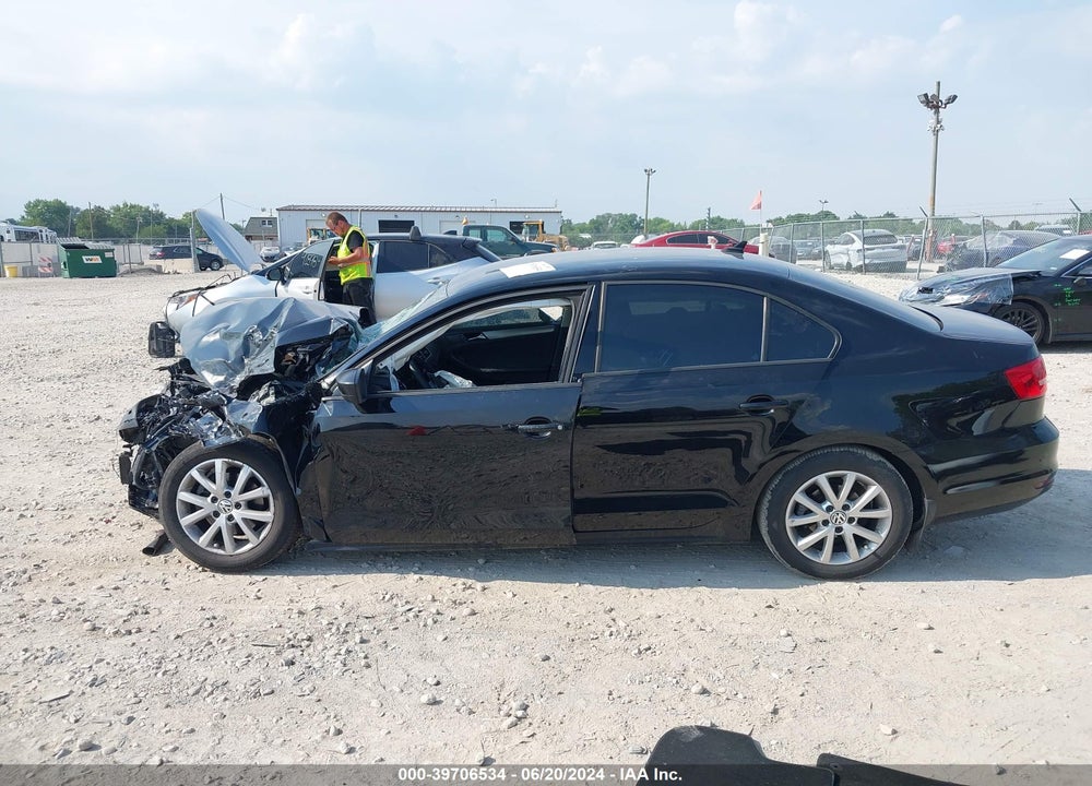 2015 VOLKSWAGEN JETTA 1.8T SE VIN: 3VWD17AJ5FM218081