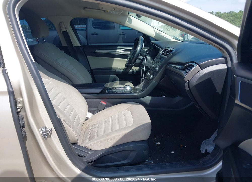 2018 FORD FUSION S VIN: 3FA6P0G77JR183932