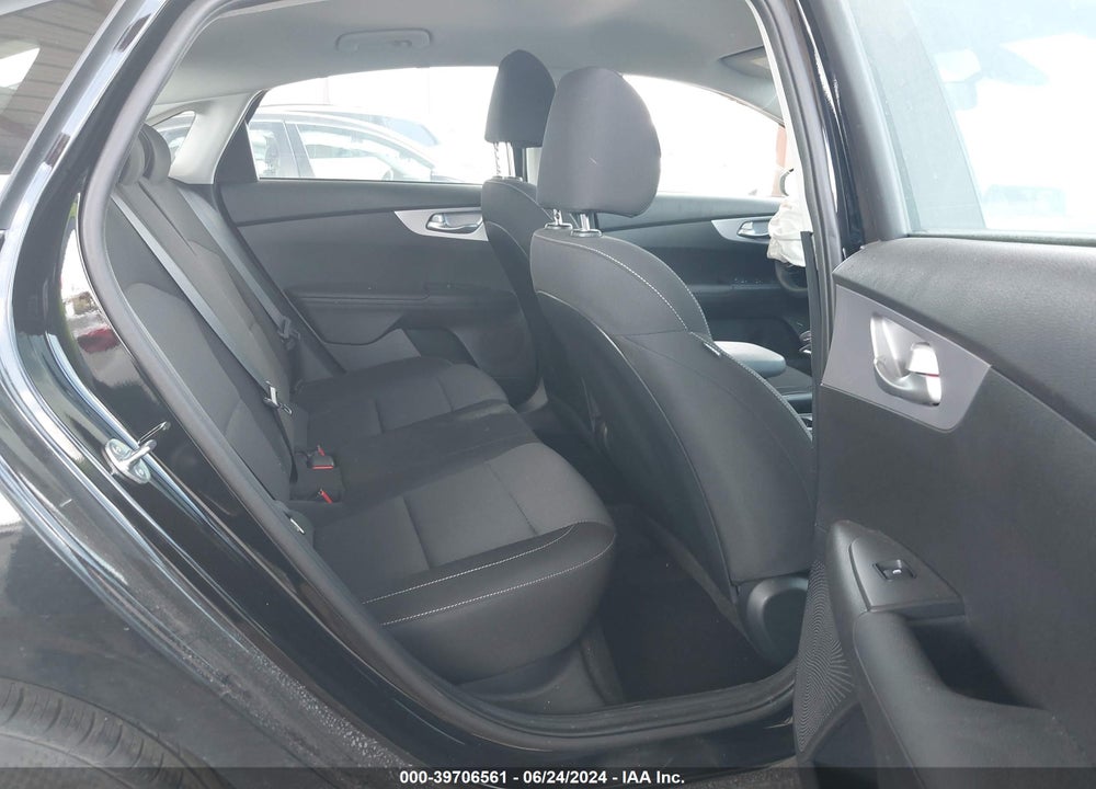 2024 KIA FORTE LXS VIN: 3KPF24AD6RE714832