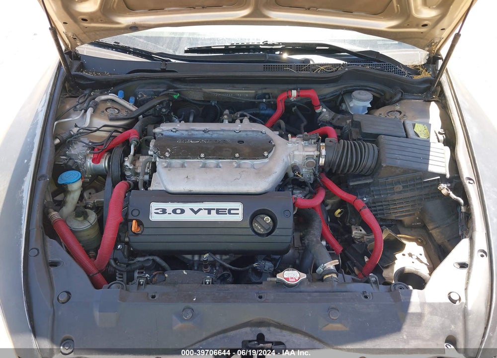 2005 HONDA ACCORD 3.0 EX VIN: 1HGCM66585A058108