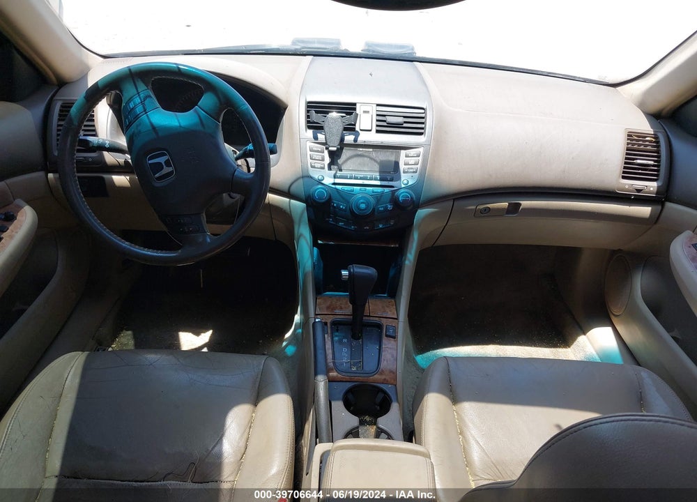 2005 HONDA ACCORD 3.0 EX VIN: 1HGCM66585A058108
