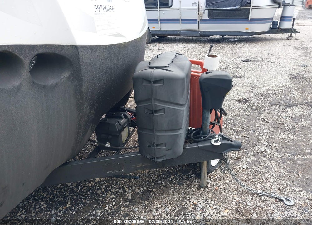 2018 KEYSTONE AVENGER 26RBS VIN: 4YDT26R28JV509737