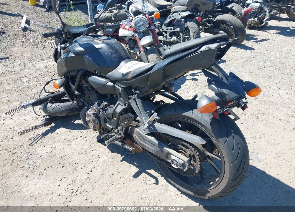 2020 YAMAHA MT07 VIN: JYARM27E6LA006551