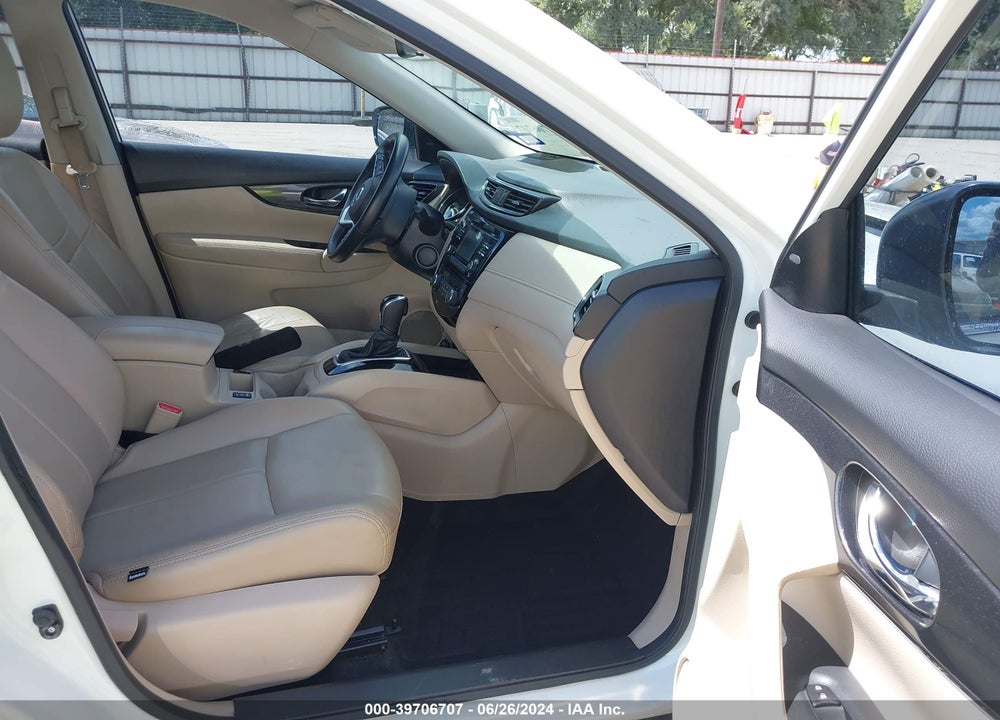 2017 NISSAN ROGUE SV VIN: JN8AT2MT2HW144898