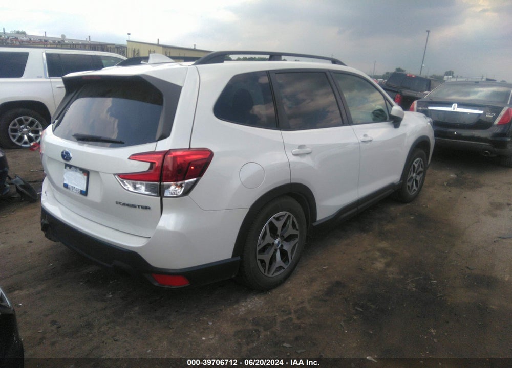 2021 SUBARU FORESTER PREMIUM VIN: JF2SKAJC2MH435063