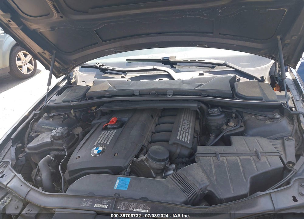 2007 BMW 328XI VIN: WBAVC735X7KP30524