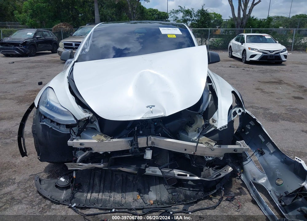 2021 TESLA MODEL Y LONG RANGE DUAL MOTOR ALL-WHEEL DRIVE VIN: 5YJYGDEE6MF173765