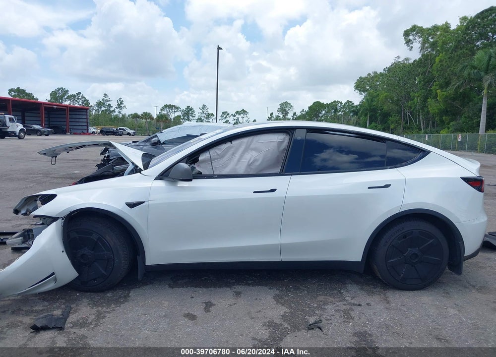 2021 TESLA MODEL Y LONG RANGE DUAL MOTOR ALL-WHEEL DRIVE VIN: 5YJYGDEE6MF173765