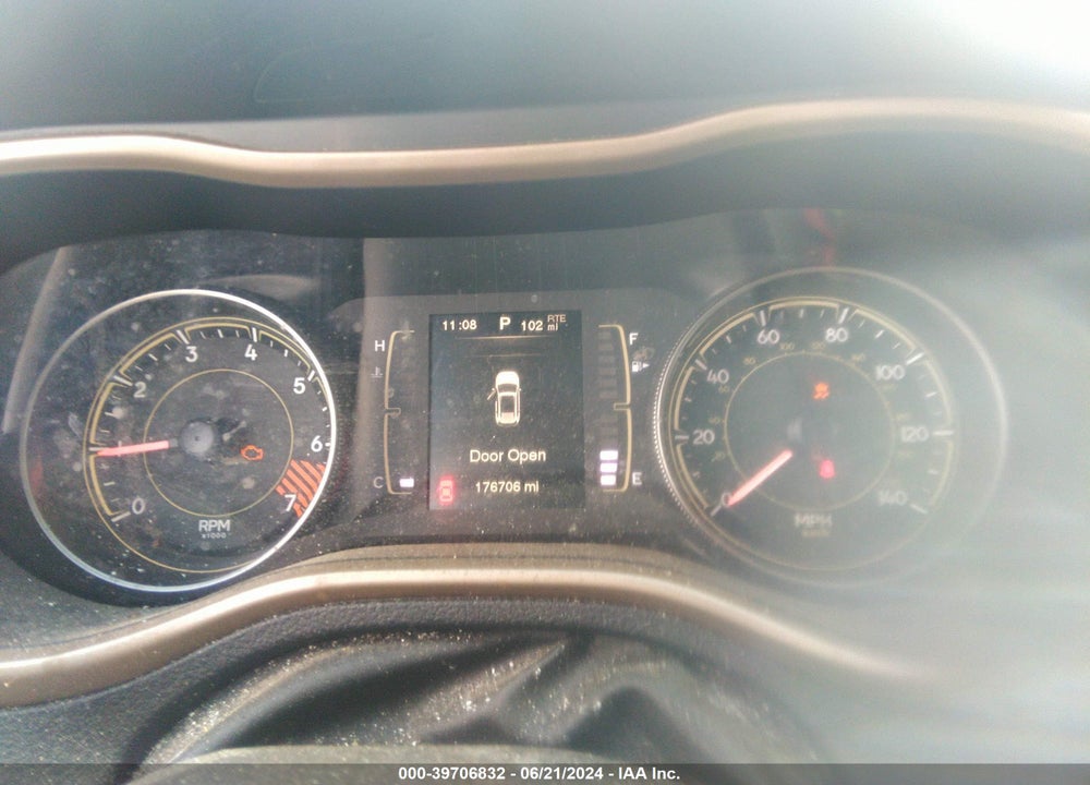 2014 JEEP CHEROKEE LATITUDE VIN: 1C4PJLCB7EW323721