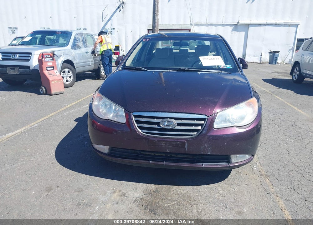 2008 HYUNDAI ELANTRA VIN: KMHDU46D18U381817