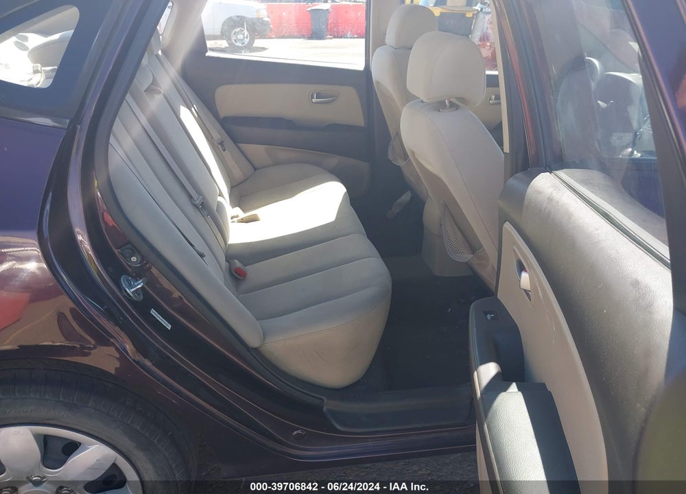 2008 HYUNDAI ELANTRA VIN: KMHDU46D18U381817