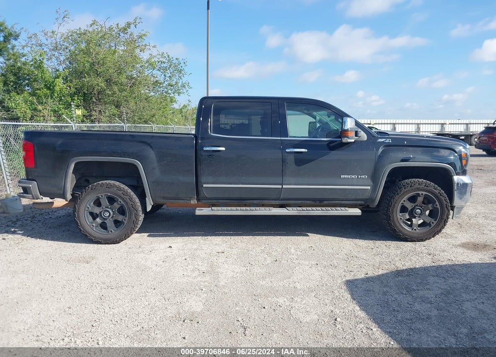 2017 GMC SIERRA 2500HD SLT VIN: 1GT12TEGXHF175774