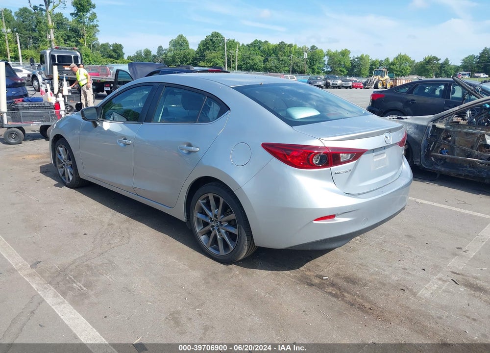 2018 MAZDA 3 TOURING VIN: 3MZBN1V34JM199410