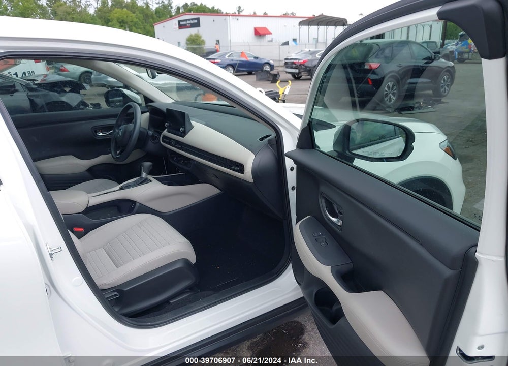 2024 HONDA HR-V 2WD LX VIN: 3CZRZ1H33RM727218