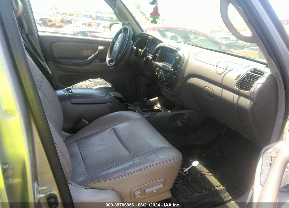 2003 TOYOTA SEQUOIA LIMITED V8 VIN: 5TDBT48A43S194800