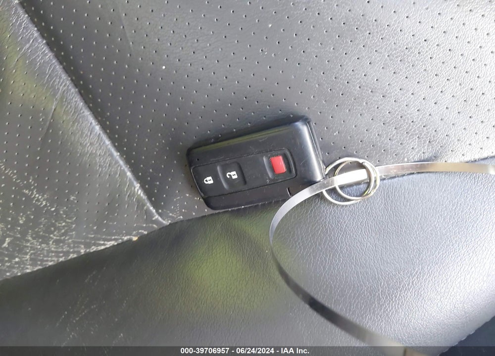 2008 TOYOTA PRIUS VIN: JTDKB20U183396144