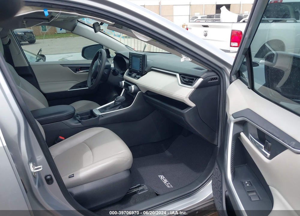 2020 TOYOTA RAV4 XLE VIN: 2T3W1RFV6LW091693