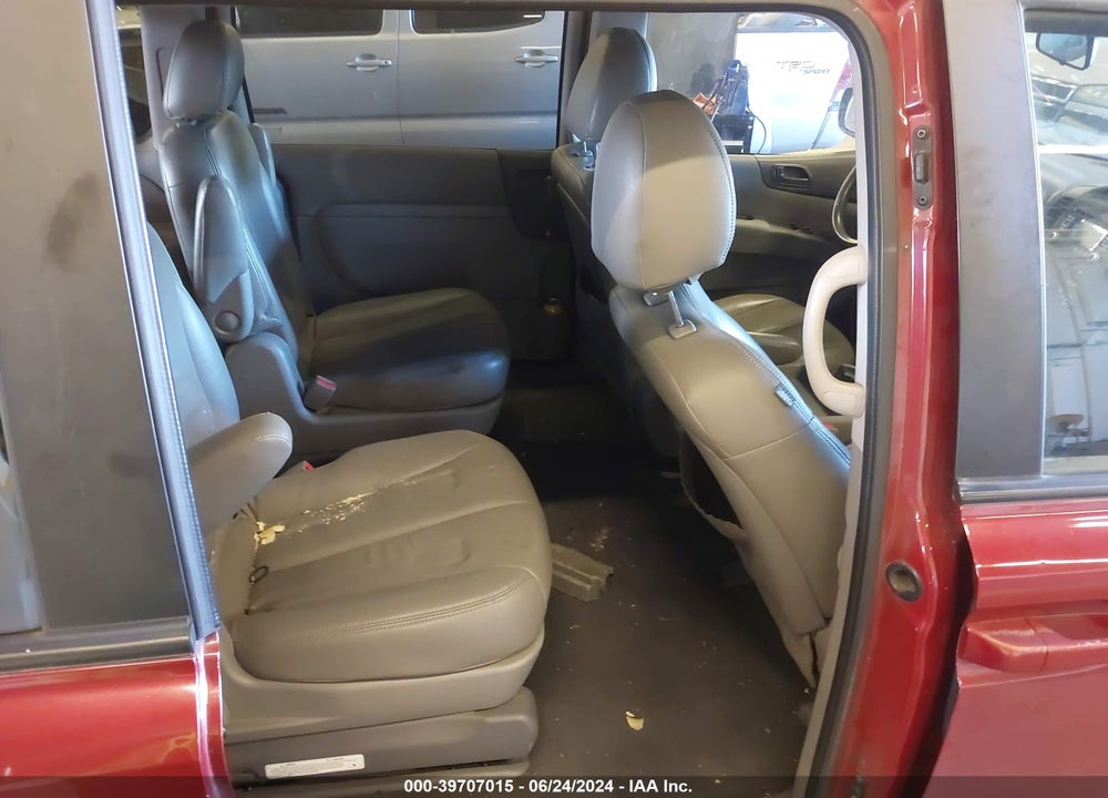 2011 KIA SEDONA LX VIN: KNDMG4C78B6363496