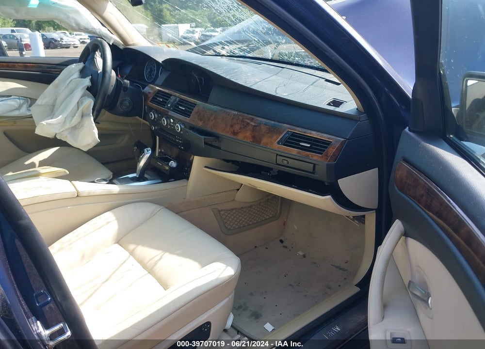 2008 BMW 528XI VIN: WBANV13568CZ51329