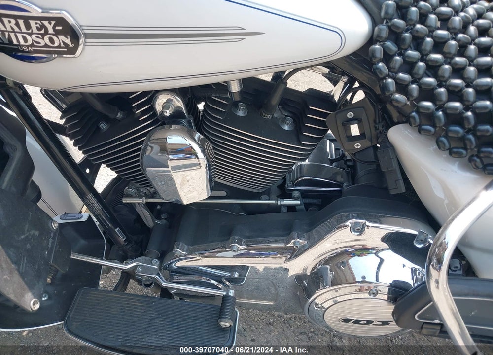 2012 HARLEY-DAVIDSON FLHTCU ULTRA CLASSIC ELECTRA GLD VIN: 1HD1FCM11CB624100
