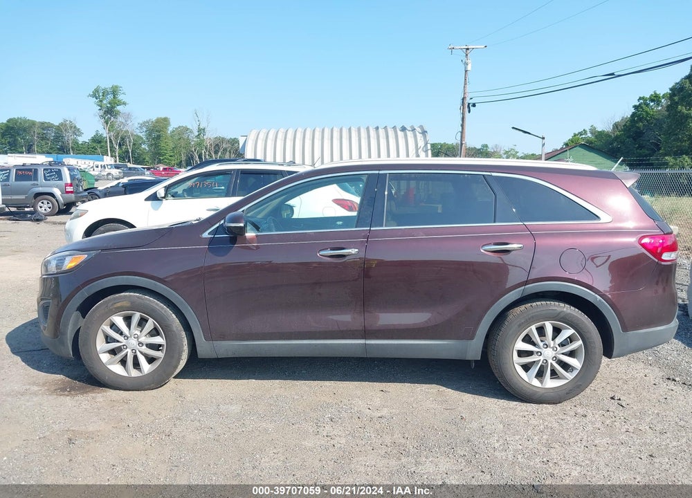 2016 KIA SORENTO 2.4L LX VIN: 5XYPG4A30GG037483
