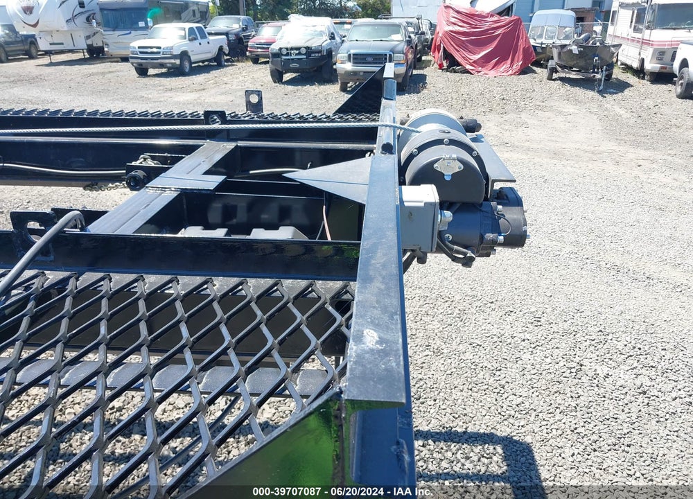 2024 KAUFMAN TRAILERS 53' DETACHABLE NECK TRAILER VIN: 7UZFW5324RB000663