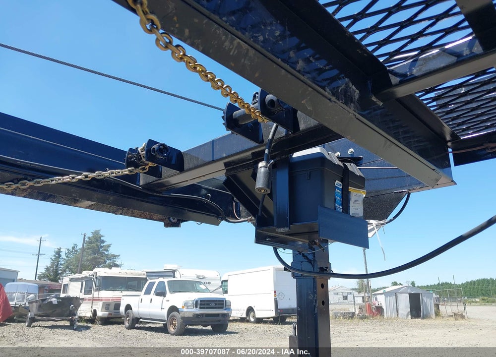 2024 KAUFMAN TRAILERS 53' DETACHABLE NECK TRAILER VIN: 7UZFW5324RB000663