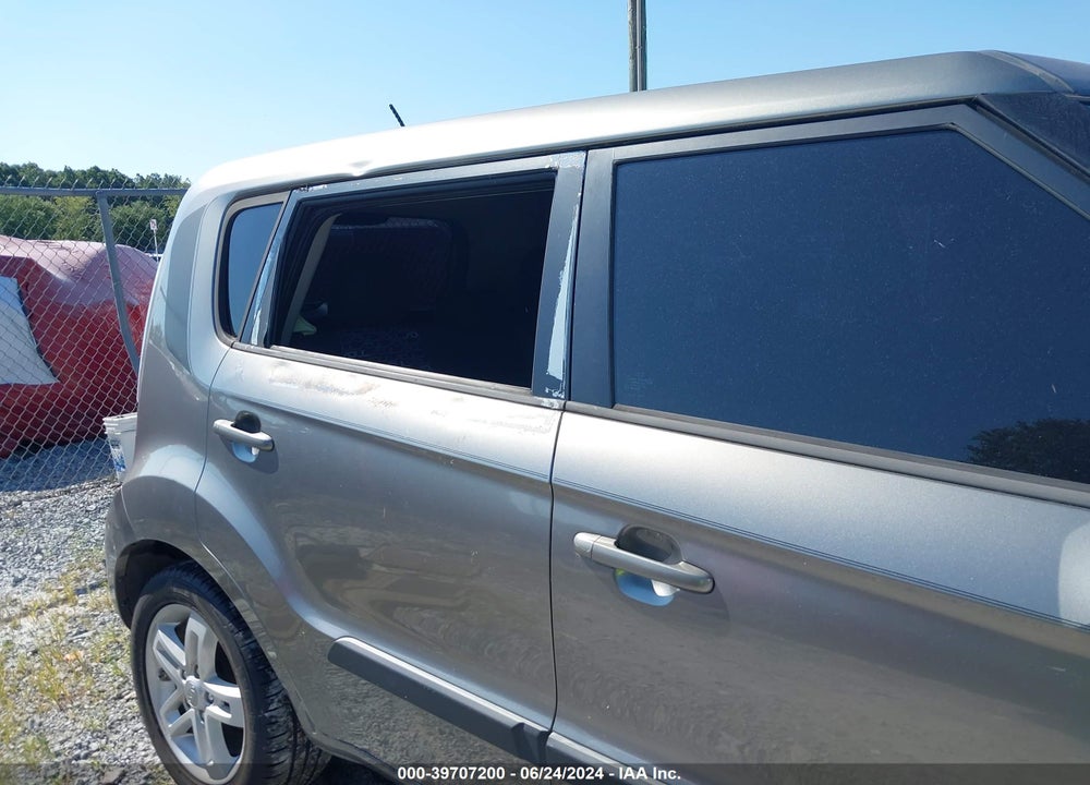 2011 KIA SOUL VIN: KNDJT2A27B7298323