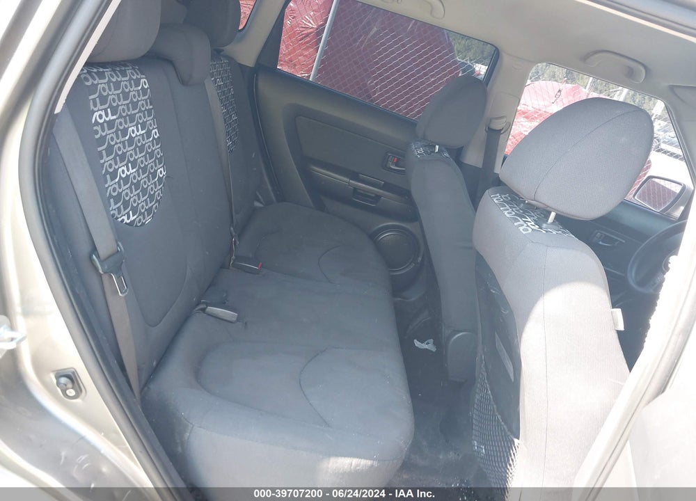 2011 KIA SOUL VIN: KNDJT2A27B7298323