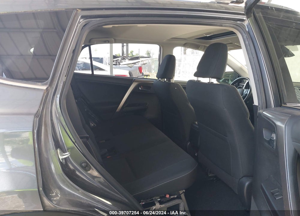 2016 TOYOTA RAV4 HYBRID XLE VIN: JTMRJREVXGD034379