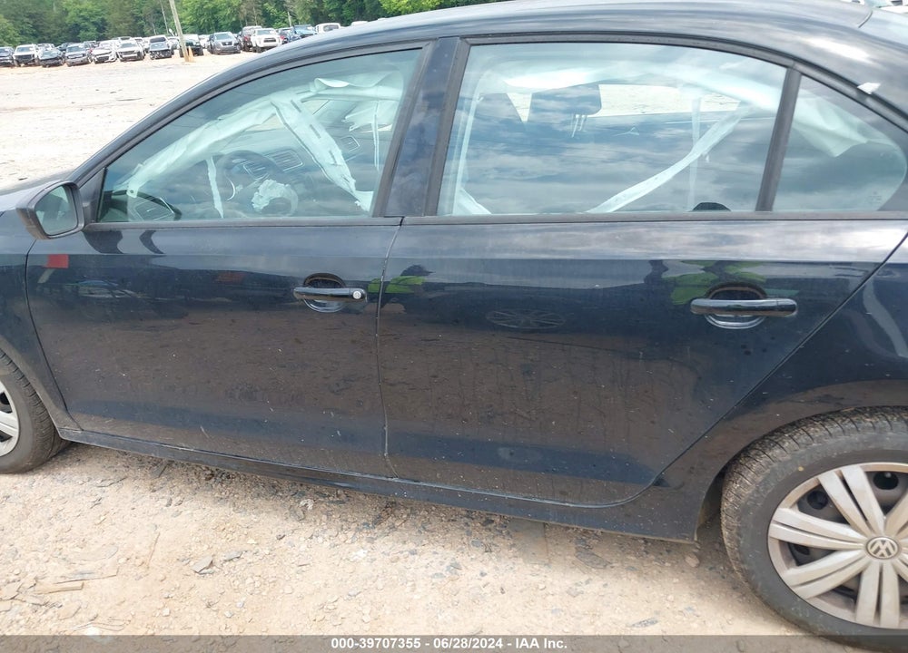 2015 VOLKSWAGEN JETTA 2.0L TDI S VIN: 3VWLA7AJ9FM281227