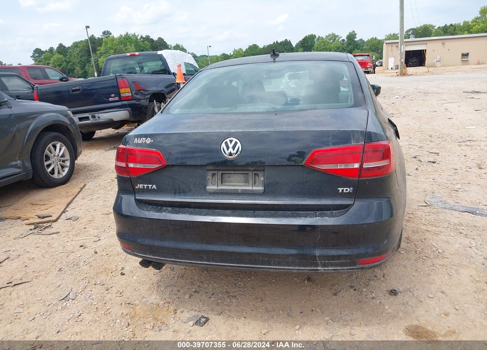 2015 VOLKSWAGEN JETTA 2.0L TDI S VIN: 3VWLA7AJ9FM281227