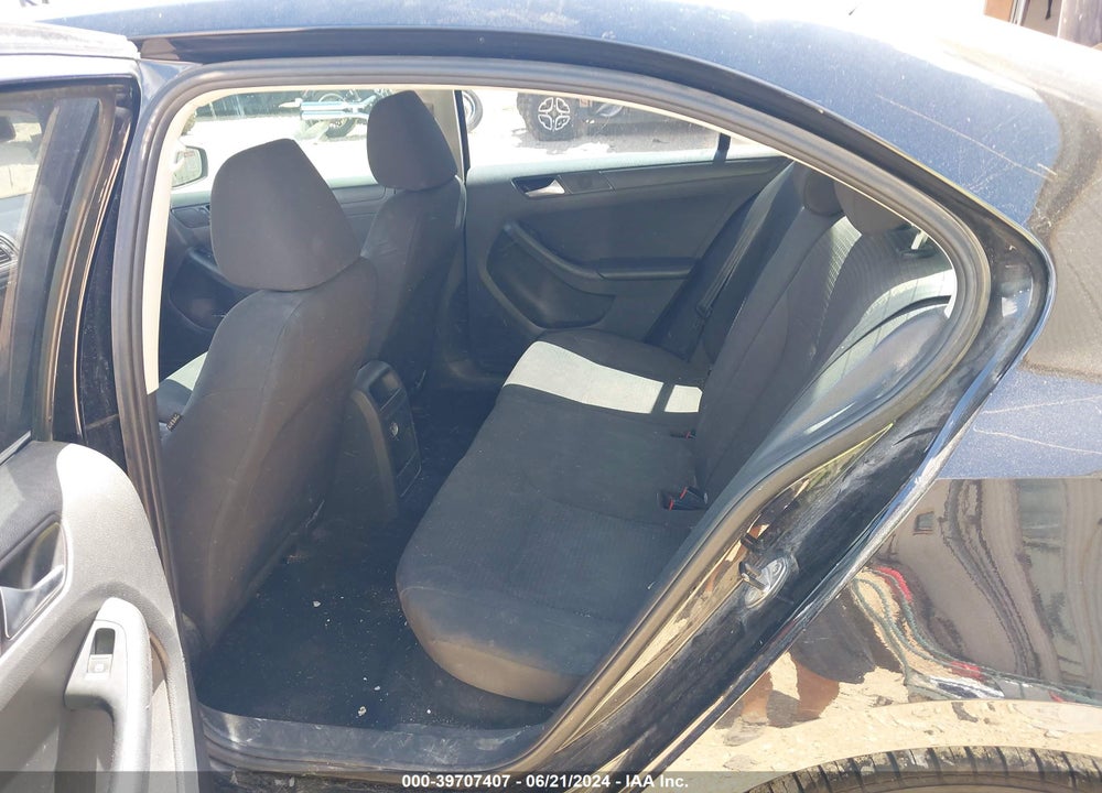 2015 VOLKSWAGEN JETTA 2.0L S VIN: 3VW2K7AJ7FM350537