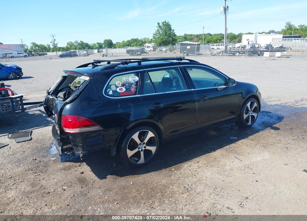 2013 VOLKSWAGEN JETTA SPORTWAGEN 2.0L TDI VIN: 3VWML7AJ8DM631121