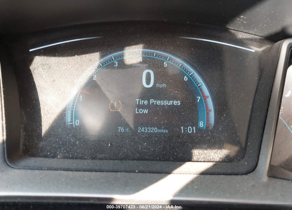 2018 HONDA CIVIC EX VIN: 19XFC2F78JE011354