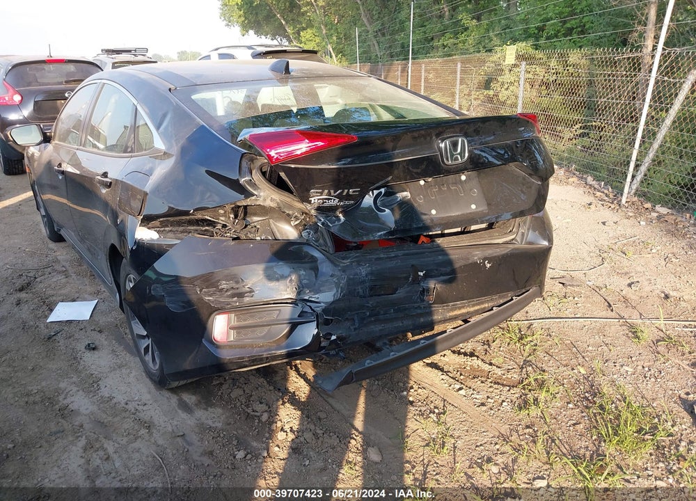 2018 HONDA CIVIC EX VIN: 19XFC2F78JE011354