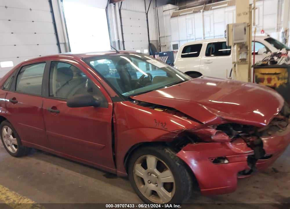 2005 FORD FOCUS ZX4 VIN: 1FAFP34N85W193666