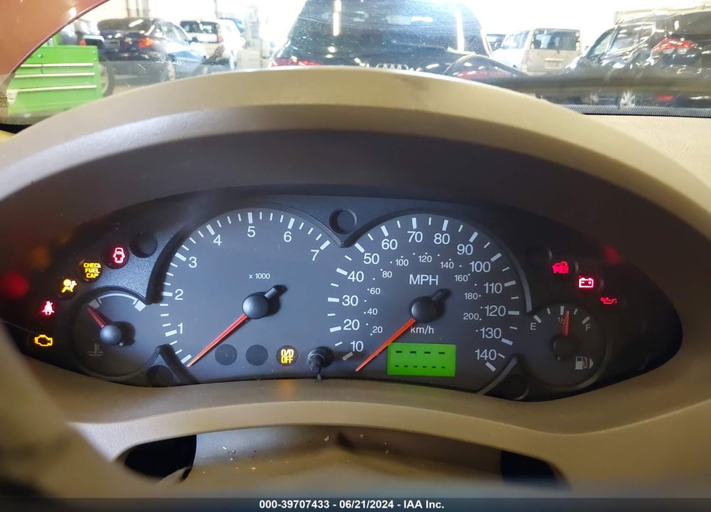 2005 FORD FOCUS ZX4 VIN: 1FAFP34N85W193666