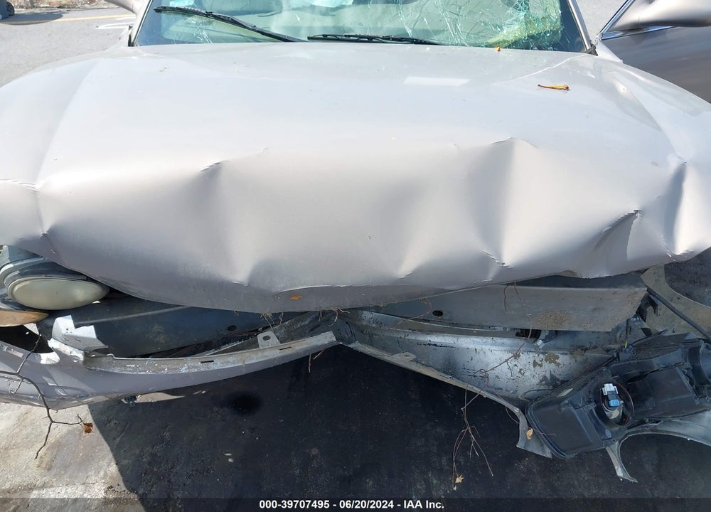 2006 BUICK LACROSSE CX VIN: 2G4WC582861253600