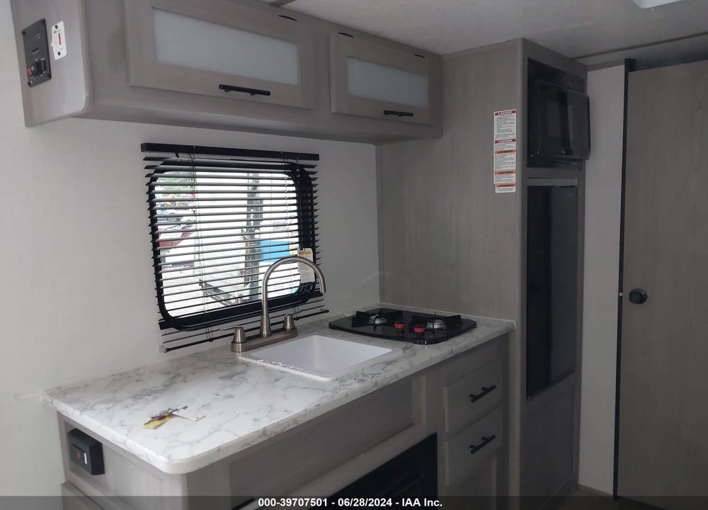 2023 COLEMAN TRAVEL TRAILER VIN: 4YDTCMG15PH942497