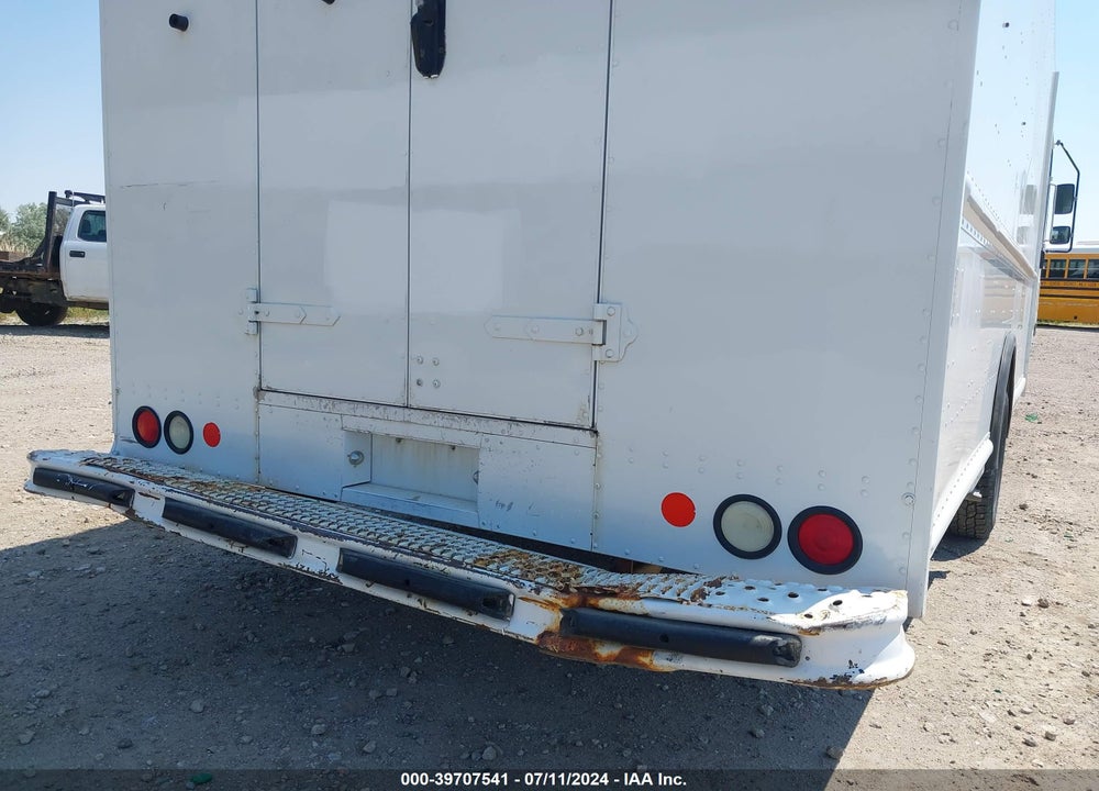 2008 FORD E-450 STRIPPED VIN: 1FCLE49S28DB32188